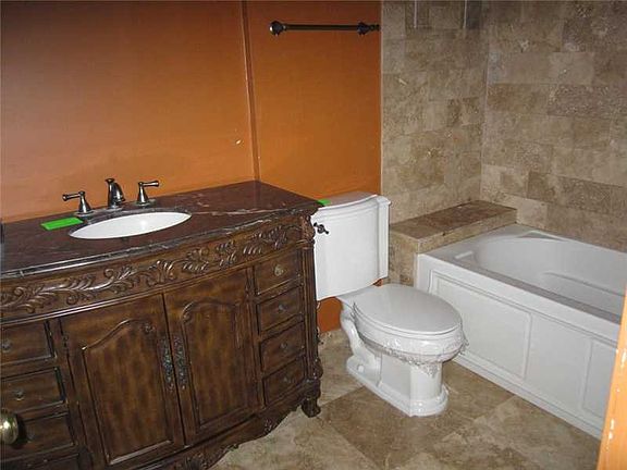 3rd image of 35 Willard Pl
