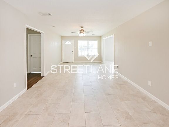 2nd image of 4813 Larkspur St