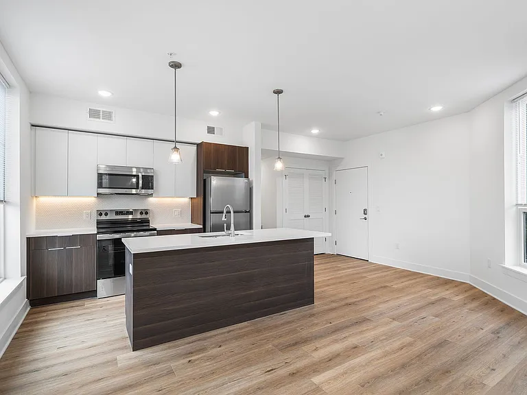 4324 Lancaster Ave — Photo 46