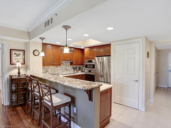 4th image of 2748 Tiburon Blvd E #C-201