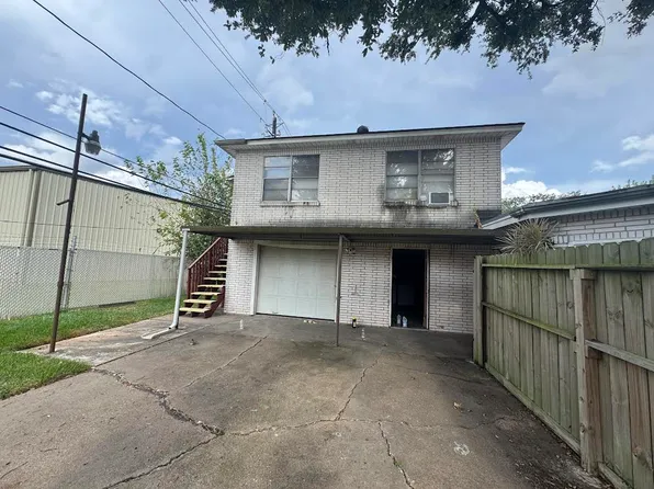 3303 Bond St #B, Pasadena, TX 77503