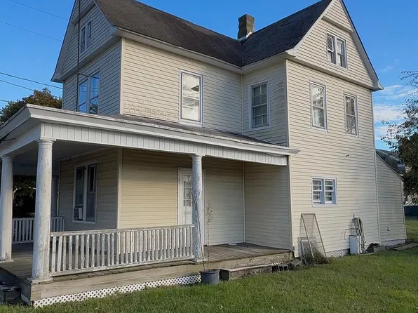 26 Jefferson St, Felton, DE 19943