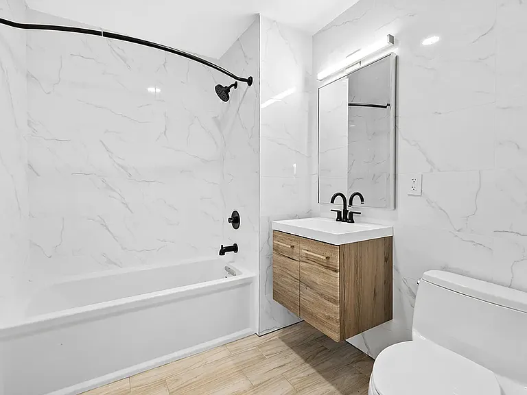 270 Manhattan Ave #3A — Photo 6