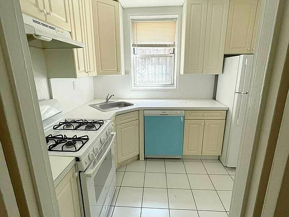 2nd image of 11048 72nd Ave APT 2