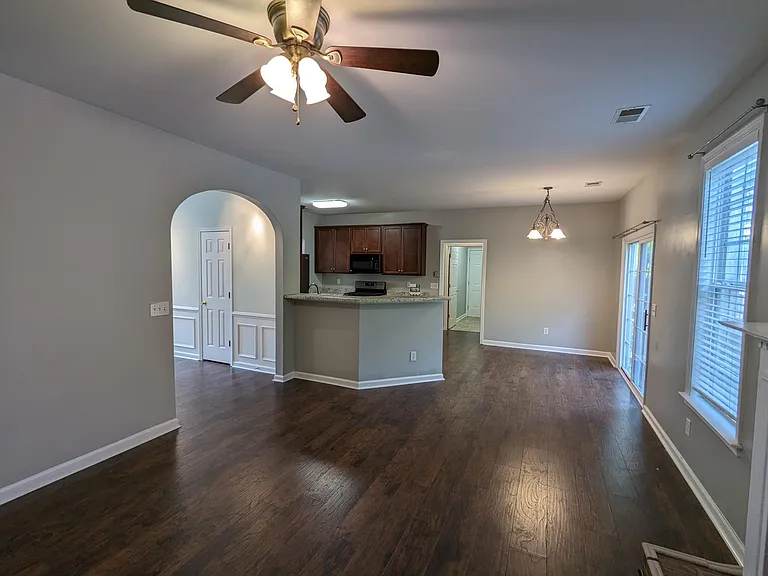 12 Lake Valley Ct — Photo 5