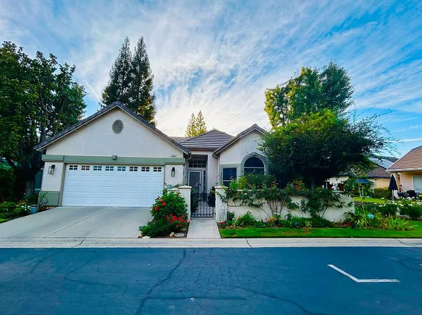 1824 Stonebrook Ln E, Clovis, CA 93611