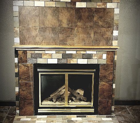 Gas fireplace in Family/Game