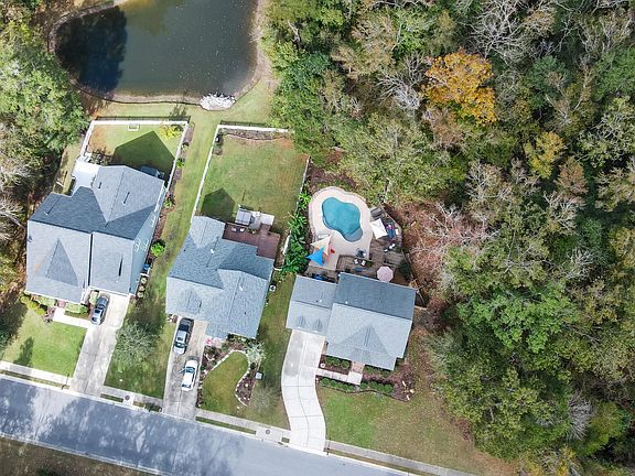2nd image of 260 Carolinian Dr