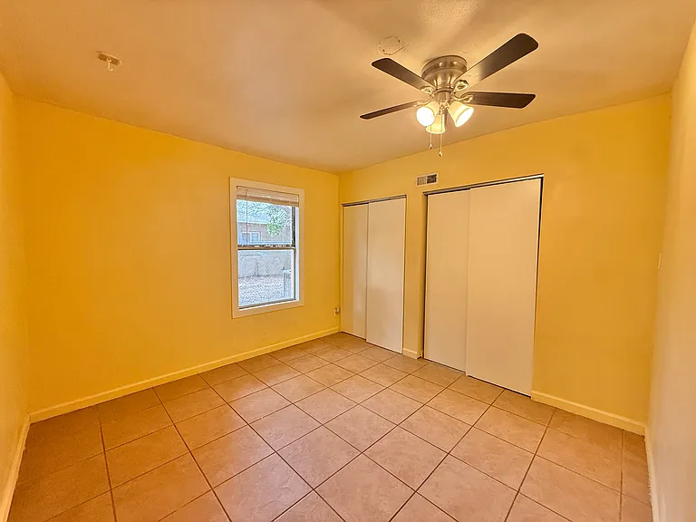 722 S Vaughn Ave — Photo 7