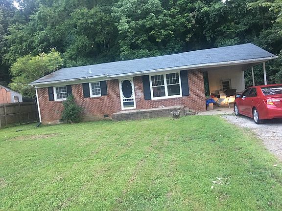 2nd image of 850 Dogwood Cir