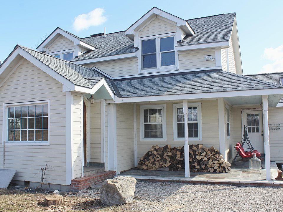 1st image of 812 Wooster Road