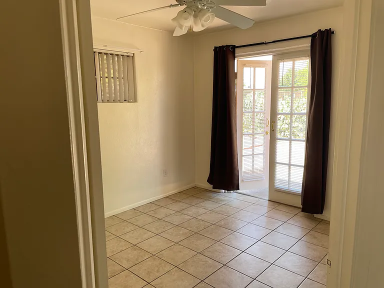 836 W Howe St — Photo 13