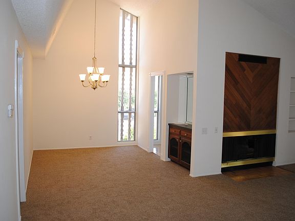 4th image of 31505 Lindero Canyon Rd Unit 11