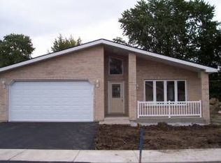 11609 S Leamington Ave, Alsip, IL 60803