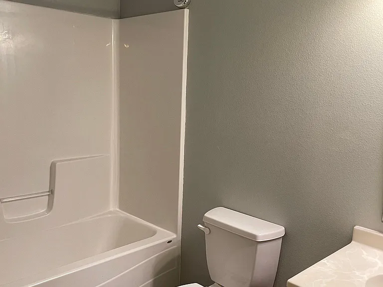 320 S Linn St #2 — Photo 9