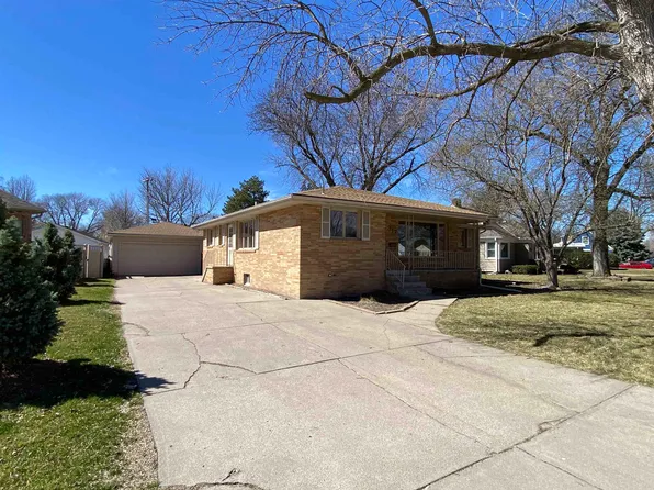 317 Morton Rd, Columbus, NE 68601