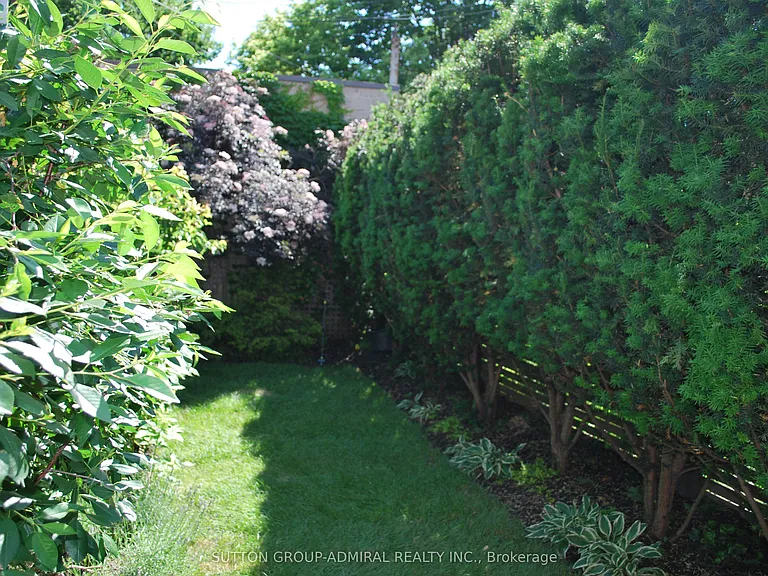 101 Laughton Ave — Photo 19
