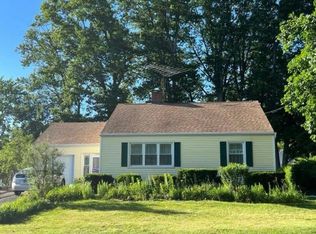 3808 Old Town Rd, Bridgeport, CT 06606