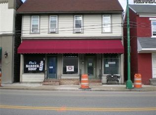14 S Main St, Columbiana, OH 44408