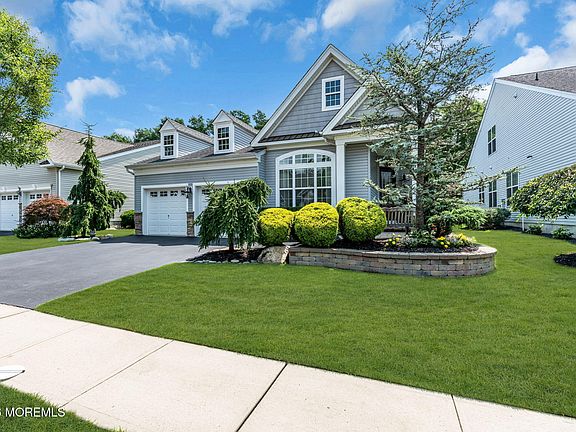 3rd image of 65 Arborridge Drive