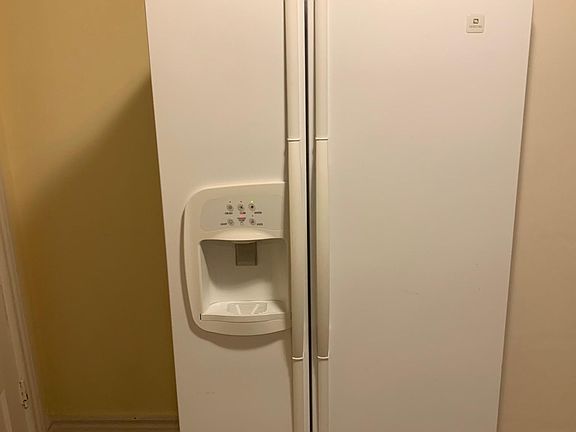 Refrigerator provided
