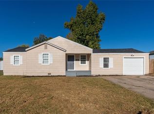 900 N Redbud Dr, Midwest City, OK 73110