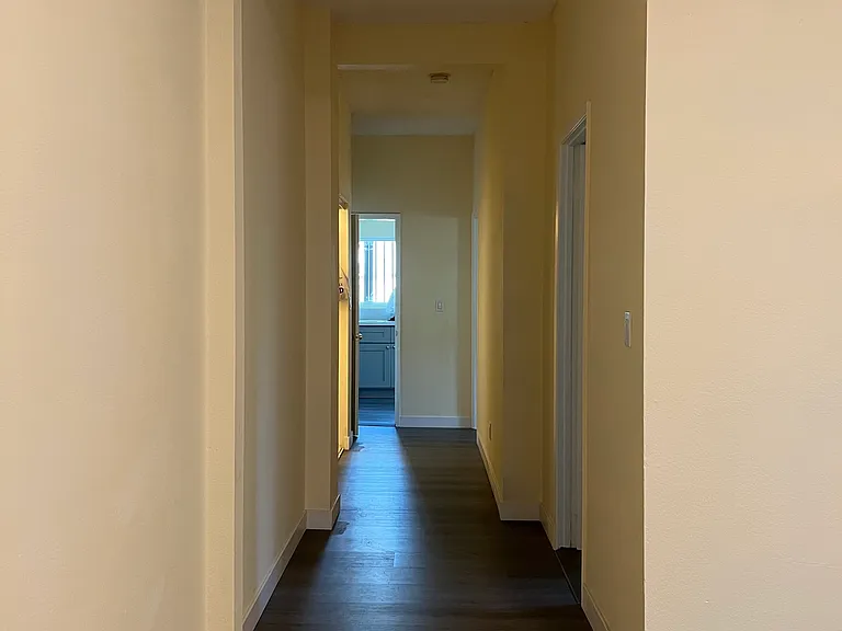 2819 Altura St #1/2 — Photo 4