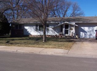 306 Seminole Dr, Mccook, NE 69001