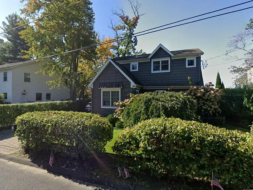 59 Ball Pond Rd E
