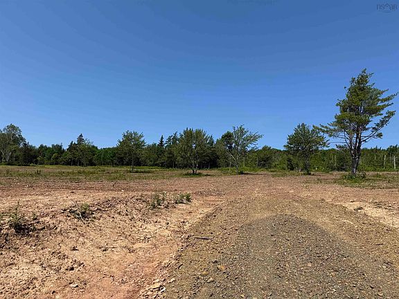 3rd image of 26 Mull River Rd