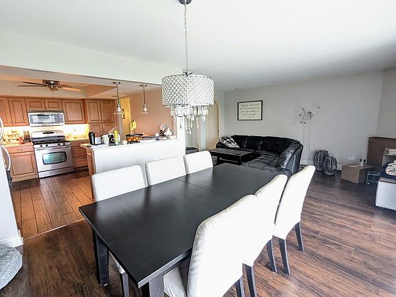 3rd image of 15714 Deerfield Ct Unit 2N