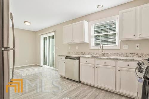 4th image of 1418 Westward Dr