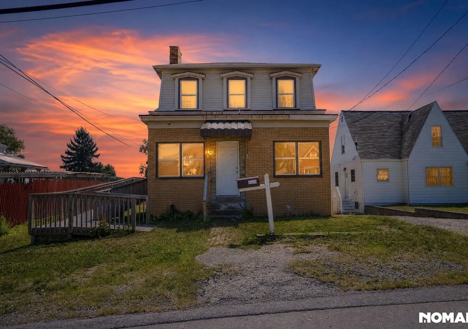 Charming 2BR Duplex in Pittsburgh — Photo 1