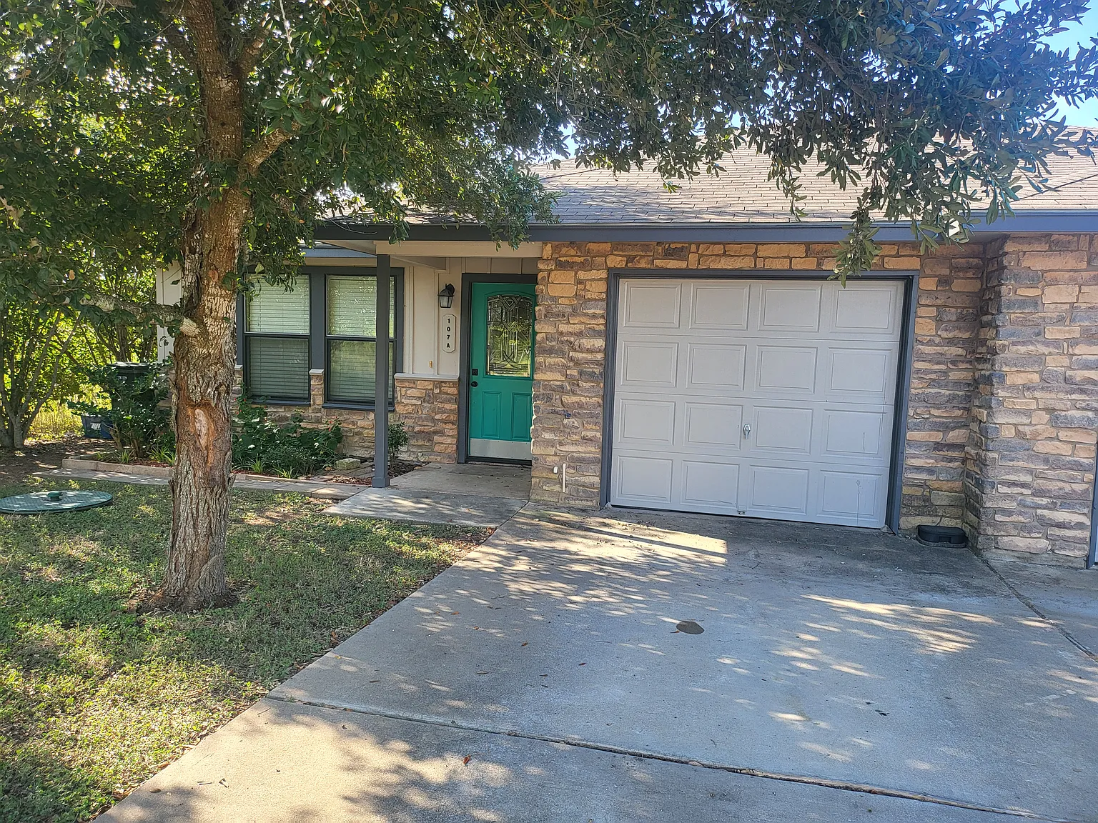 3 bed, 1165 sqft, $1,675 — Photo 4