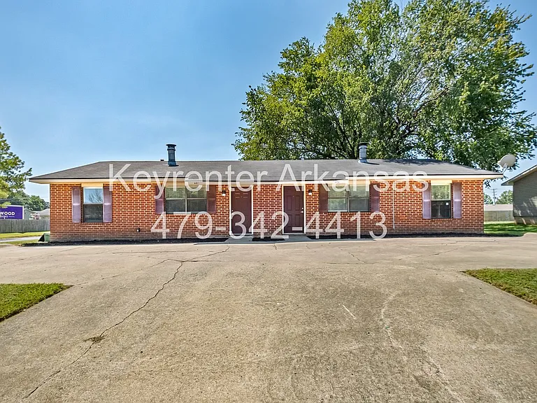 4451 W Acoma St — Photo 1