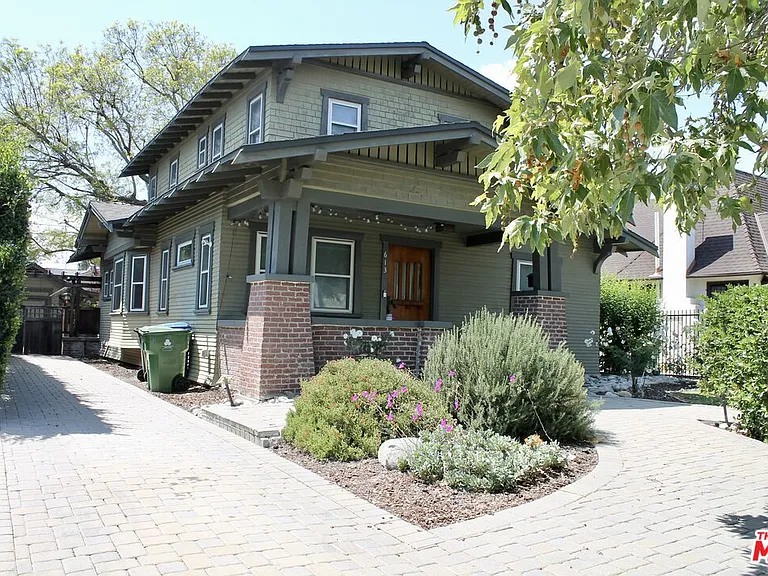 613 N Lucerne Blvd — Photo 2