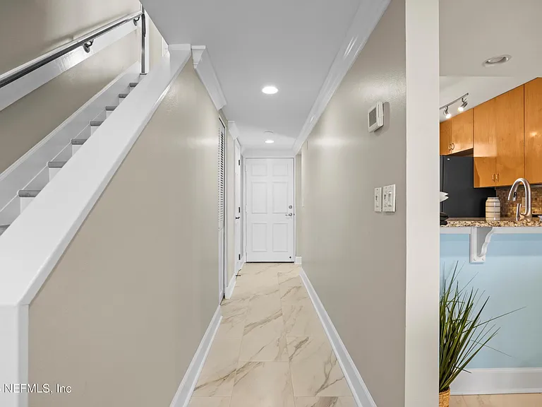 2100 Ocean Dr #Penthouse 2 — Photo 59