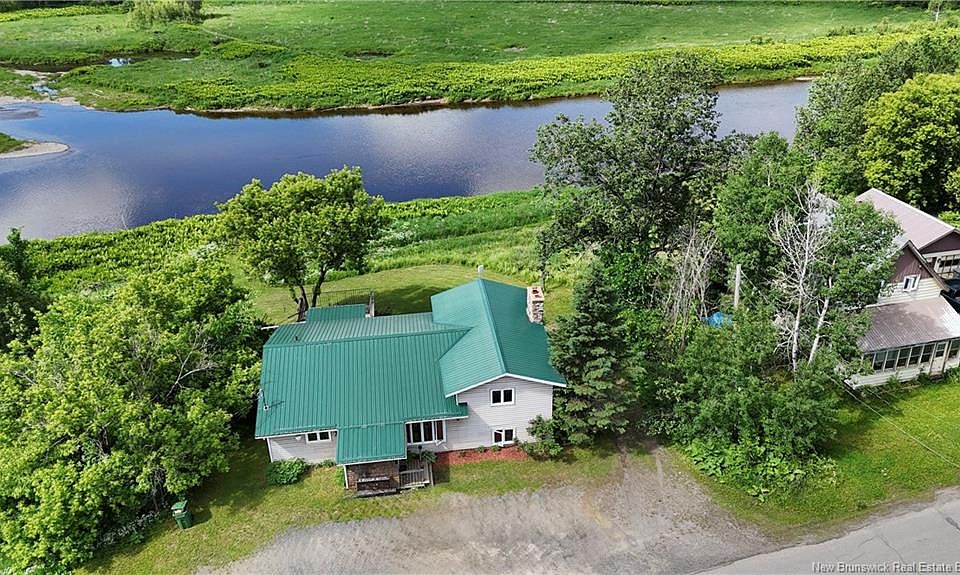 1st image of 403 Tobique St