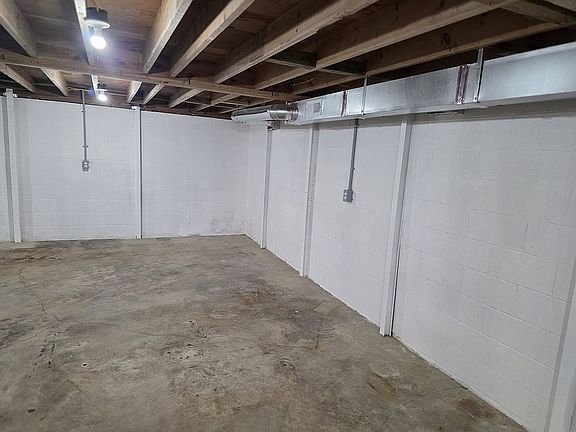 5th image of 4600 Liberty Rd