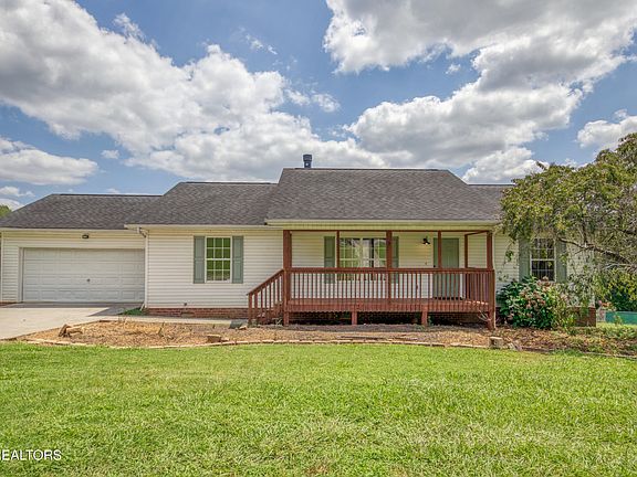 2nd image of 1233 Buford Ct