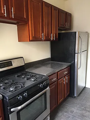 Rented by Sector Property Group | media 14