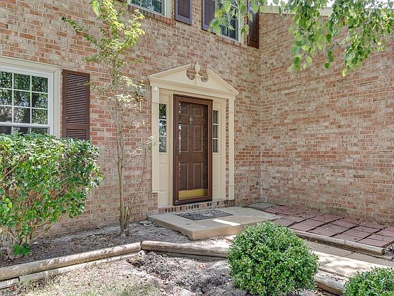 2nd image of 1900 Millbrook Ct