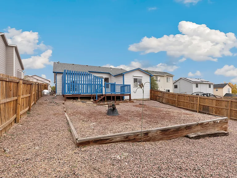 1035 Lords Hill Dr — Photo 28
