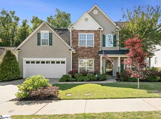 201 Crown Empire Ct, Simpsonville, SC 29681