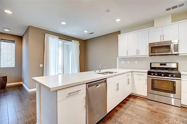 1st image of 2754 Daybreak Ln