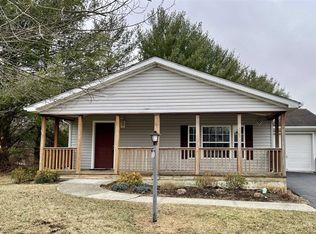 1 Vero Dr, Poughkeepsie, NY 12603