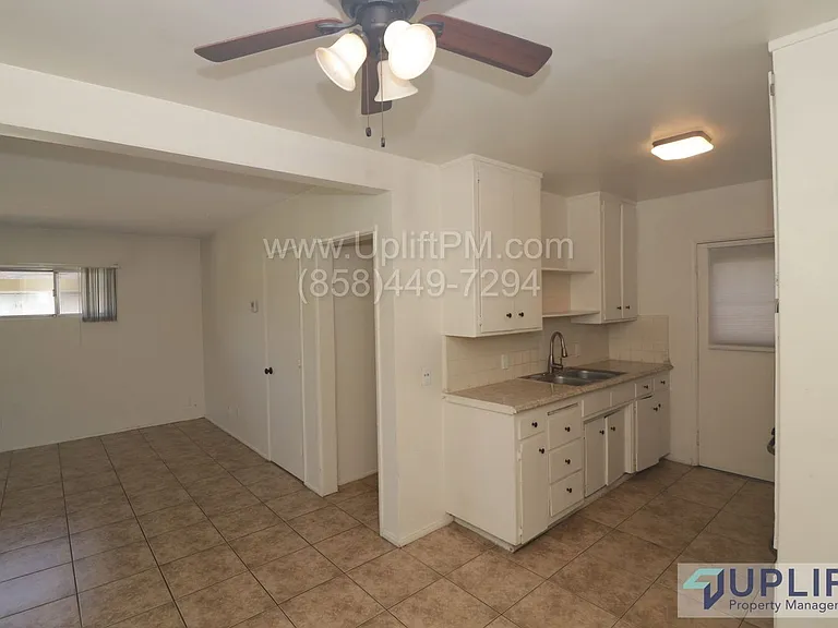 3434 Monroe St #4 — Photo 11