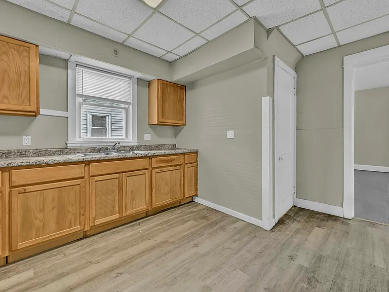 13317 Caine Ave — Photo 13