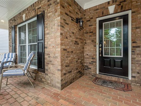 3rd image of 7890 Brass Lantern Dr