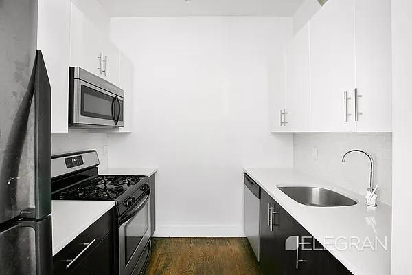 Rented by (Legacy) Elegran | media 16